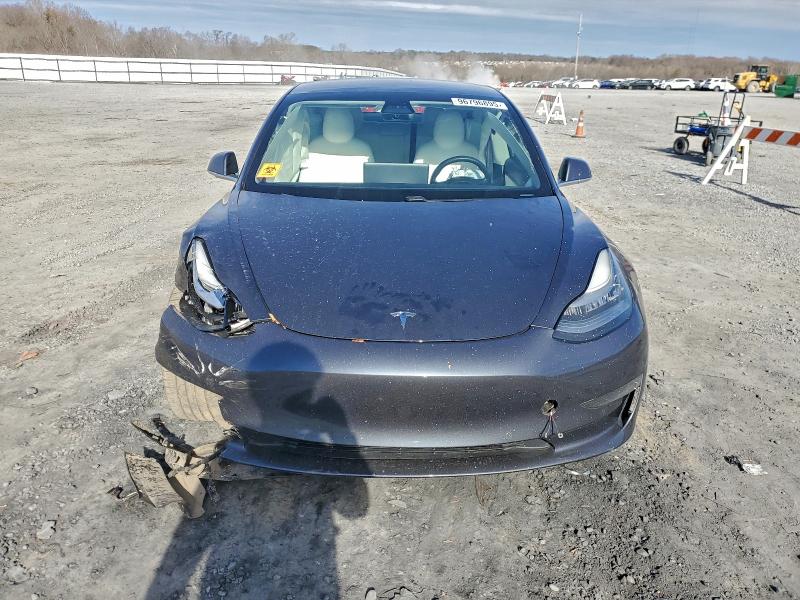 Фото 5 - TESLA MODEL 3