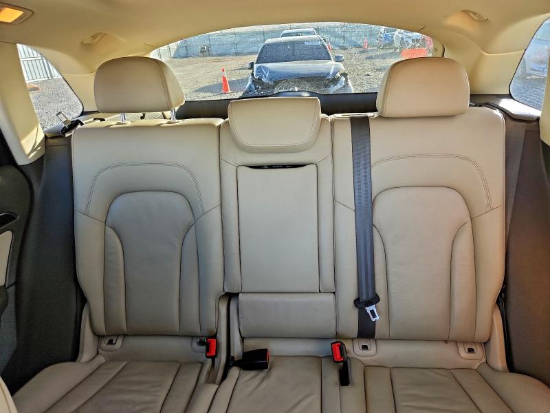 Фото 10 - AUDI Q5