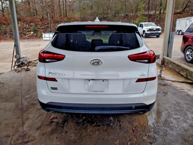 Фото 6 - HYUNDAI TUCSON