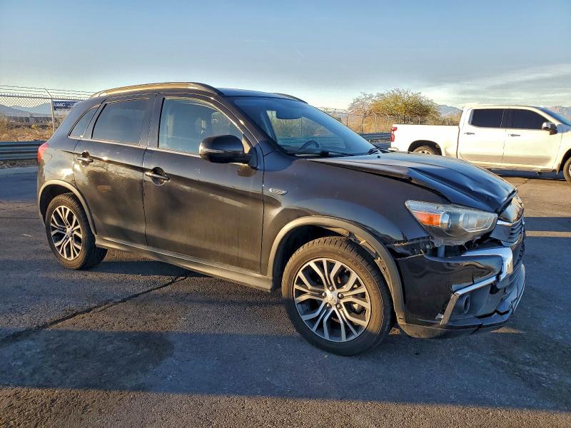 Фото 4 - MITSUBISHI OUTLANDER