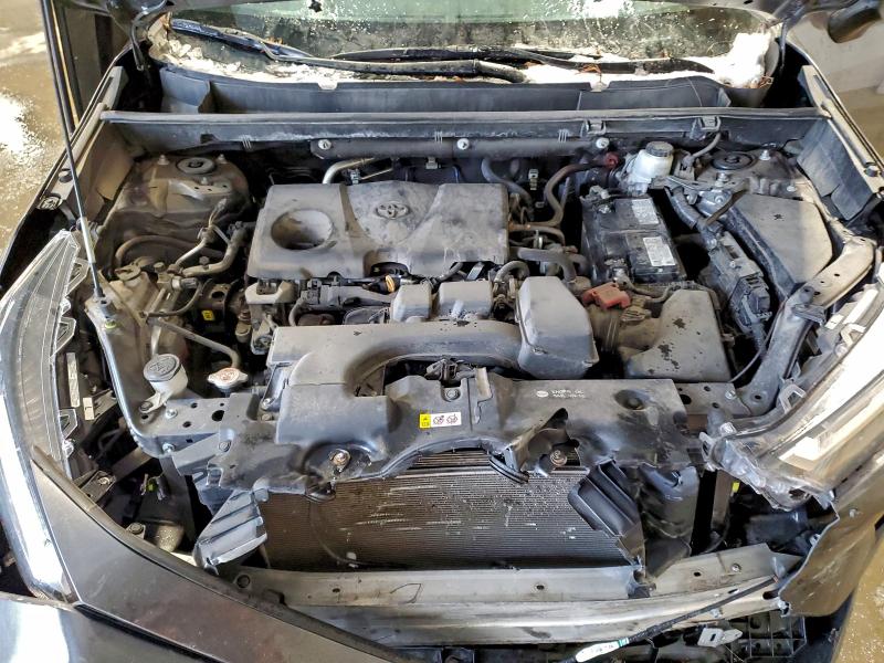 Фото 12 - TOYOTA RAV4