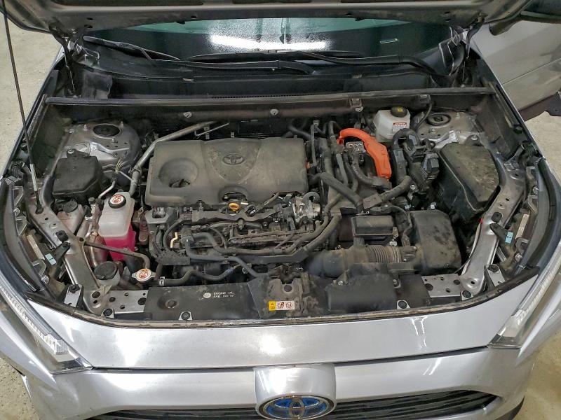 Фото 12 - TOYOTA RAV4