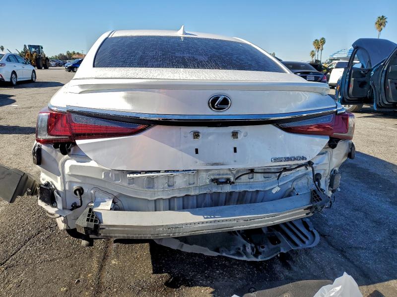 Фото 6 - LEXUS ES300