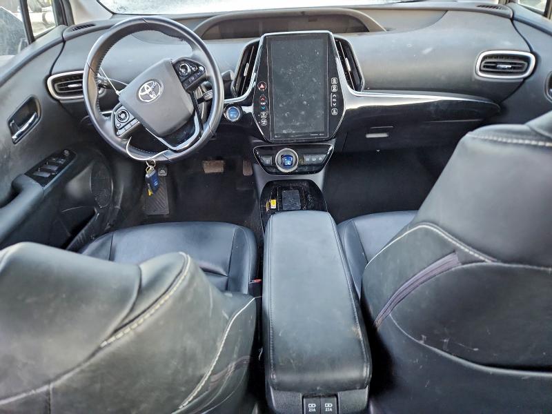 Фото 8 - TOYOTA PRIUS