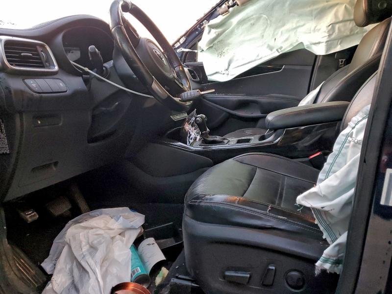 Фото 7 - KIA SORENTO