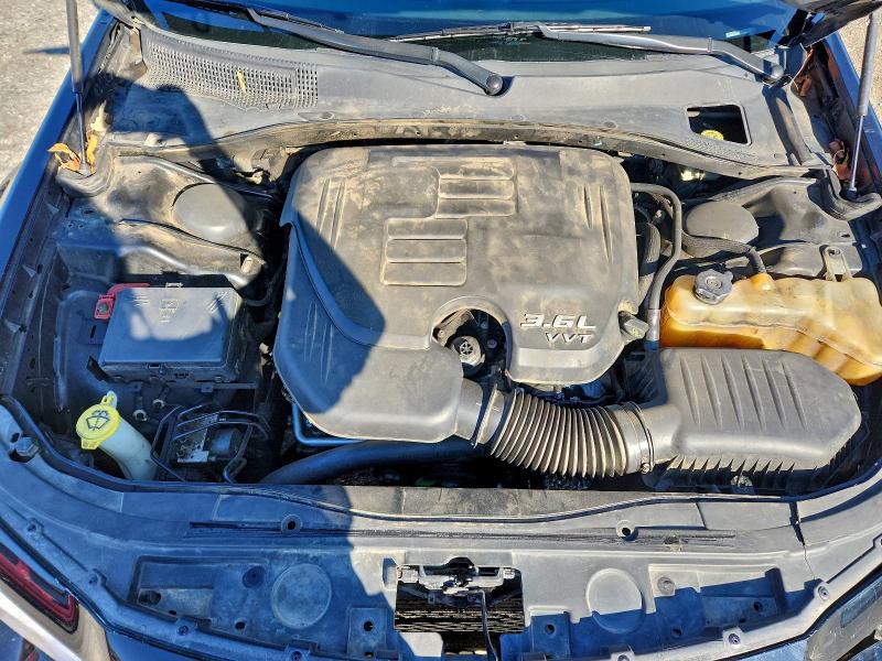 Фото 11 - CHRYSLER 300