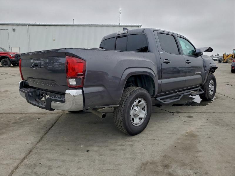 Фото 3 - TOYOTA TACOMA