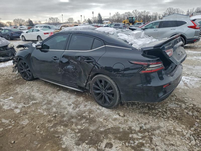 Фото 2 - NISSAN MAXIMA