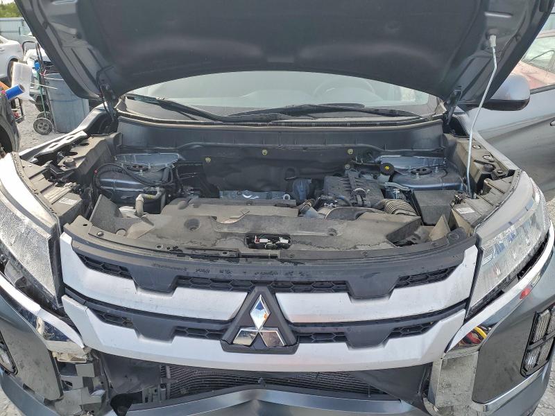 Фото 12 - MITSUBISHI OUTLANDER