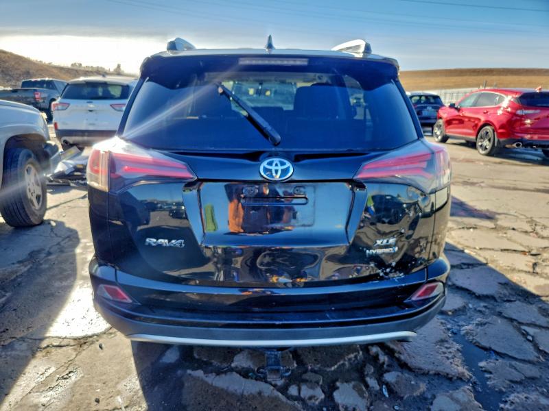 Фото 6 - TOYOTA RAV4