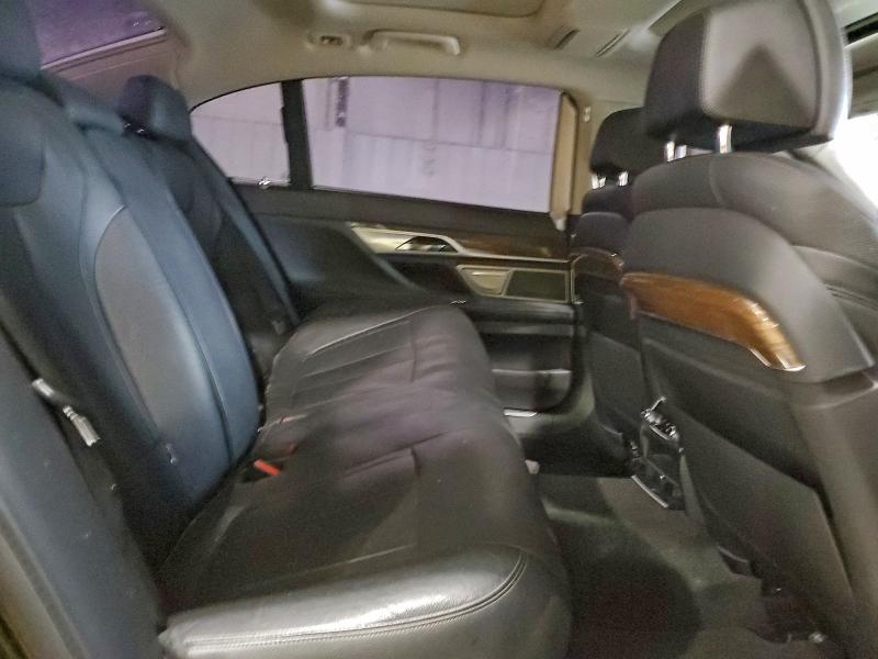 Фото 10 - BMW 7 SERIES