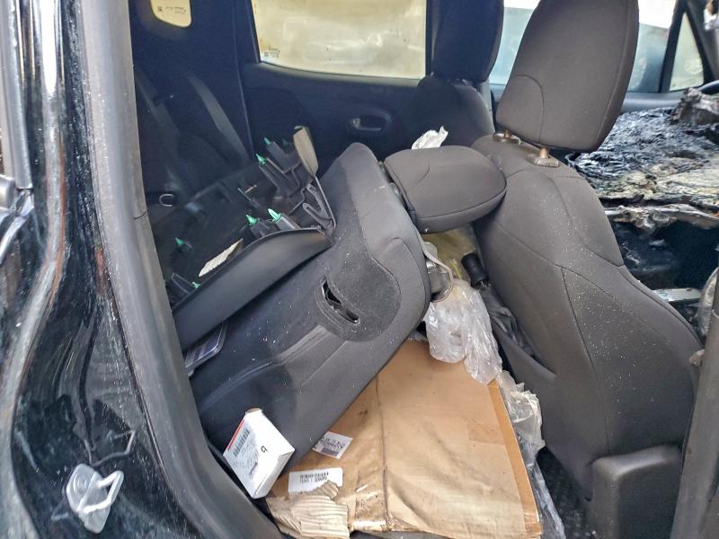 Фото 11 - JEEP RENEGADE