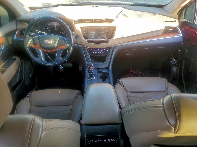 Фото 8 - CADILLAC XT5