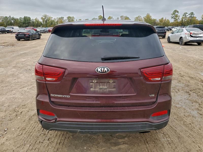 Фото 6 - KIA SORENTO