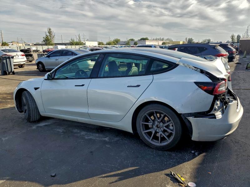 Фото 2 - TESLA MODEL 3