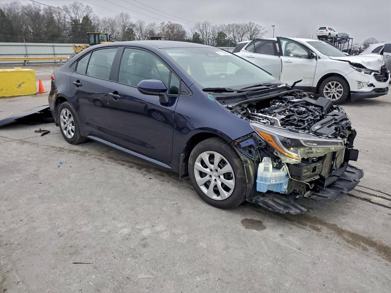 Фото 4 - TOYOTA COROLLA