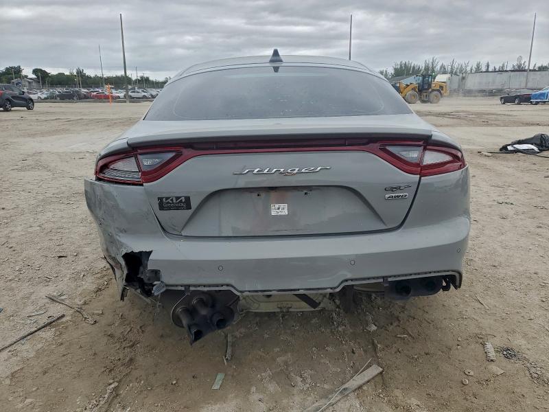 Фото 6 - KIA STINGER