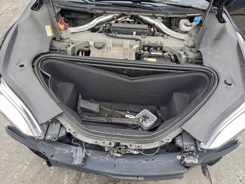 Фото 11 - TESLA MODEL S