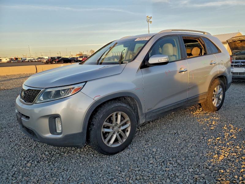 Фото 1 - KIA SORENTO