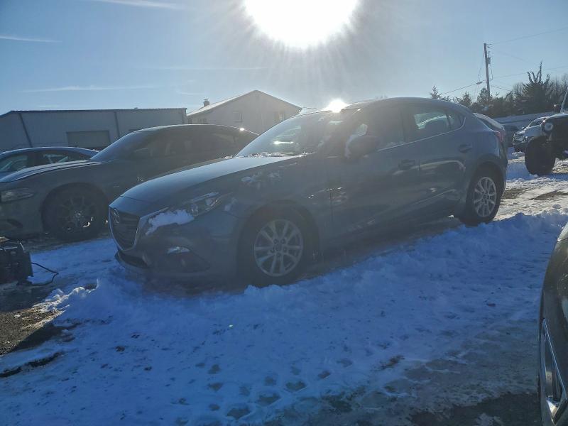 Фото 1 - MAZDA 3