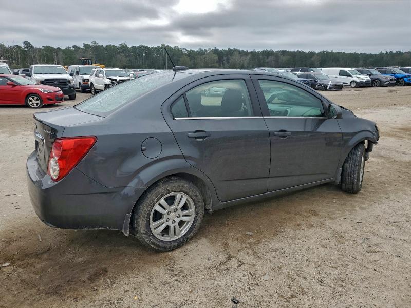 Фото 3 - CHEVROLET SONIC