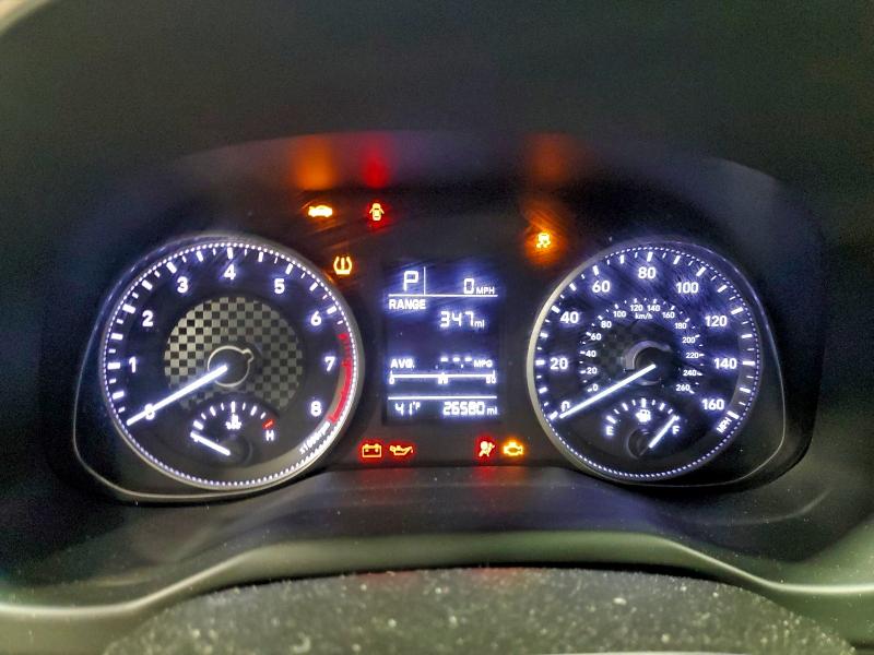 Фото 9 - HYUNDAI ELANTRA