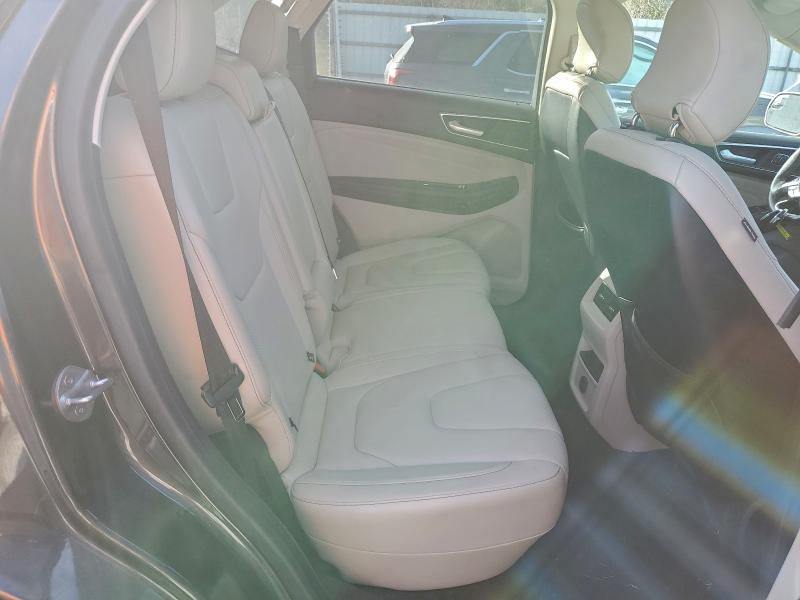 Фото 11 - FORD EDGE