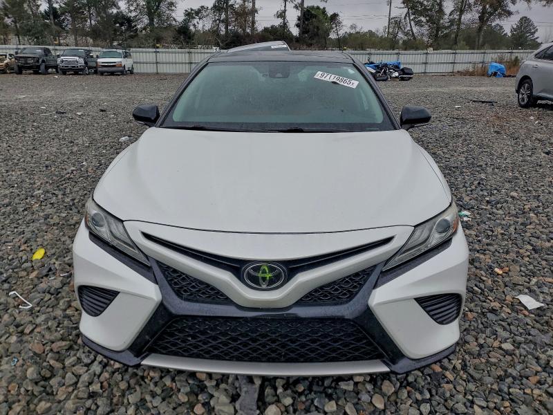 Фото 5 - TOYOTA CAMRY