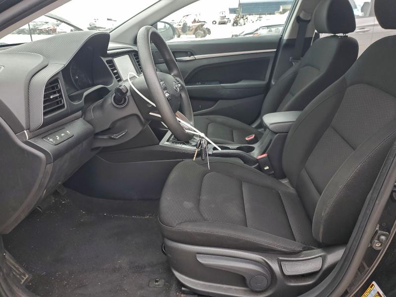 Фото 7 - HYUNDAI ELANTRA