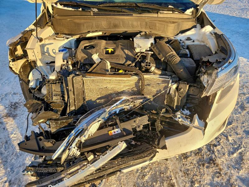 Фото 12 - KIA SELTOS