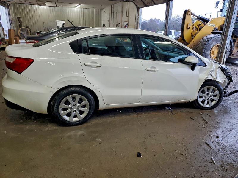 Фото 3 - KIA RIO