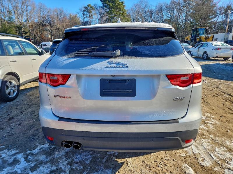 Фото 6 - JAGUAR F-PACE