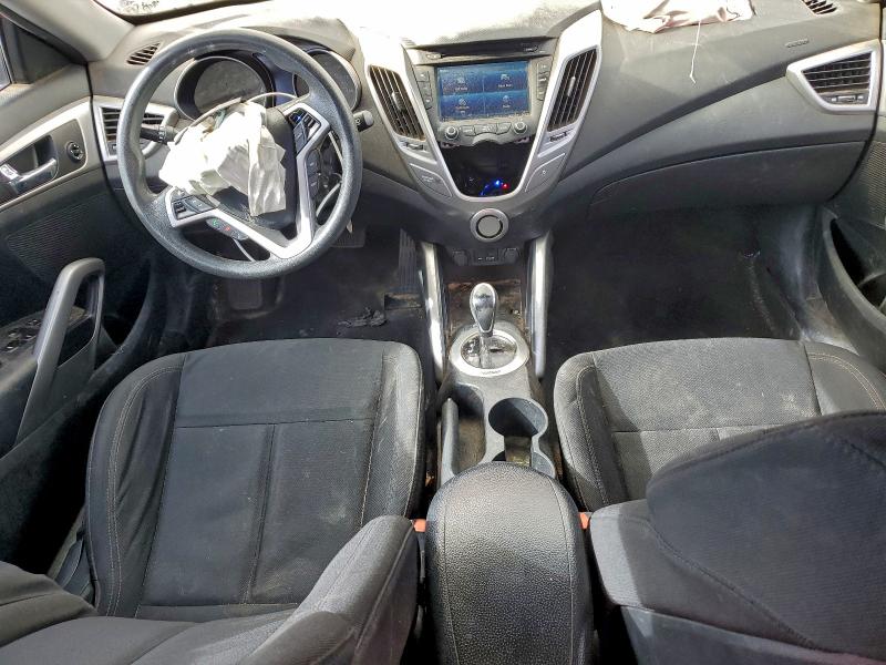 Фото 8 - HYUNDAI VELOSTER