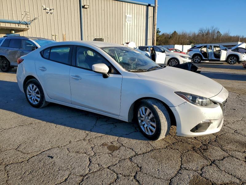 Фото 4 - MAZDA 3