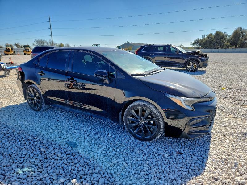 Фото 4 - TOYOTA COROLLA