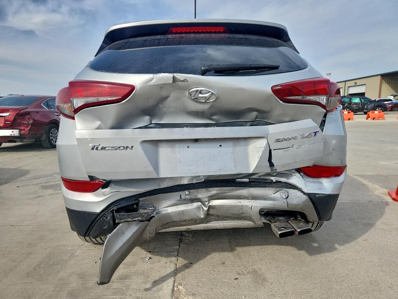 Фото 6 - HYUNDAI TUCSON