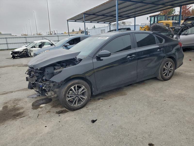 Фото 1 - KIA FORTE