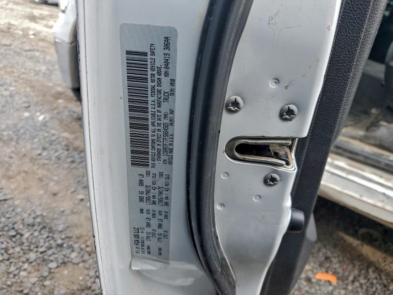 Фото 12 - RAM 1500