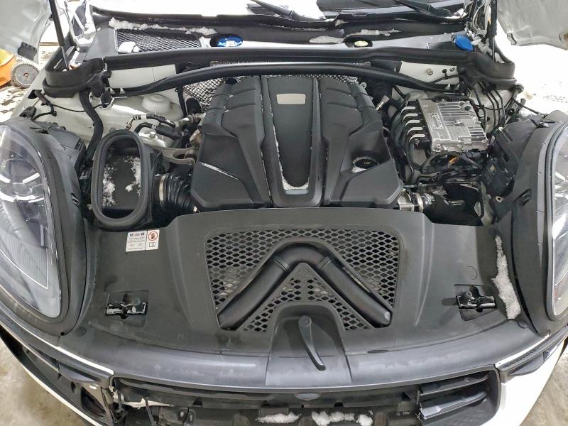 Фото 12 - PORSCHE MACAN