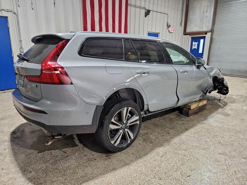 Фото 3 - VOLVO V60