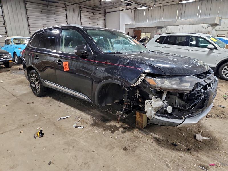 Фото 4 - MITSUBISHI OUTLANDER