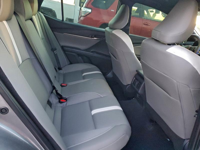 Фото 10 - TOYOTA CAMRY