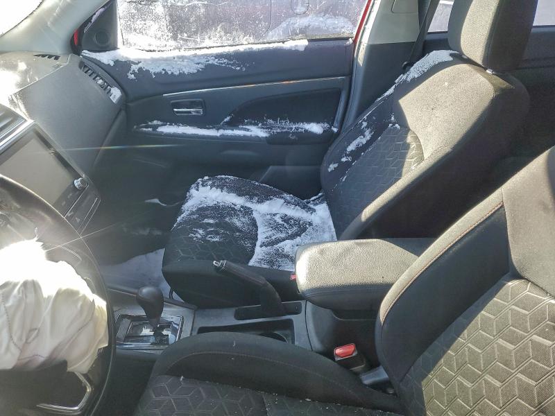 Фото 9 - MITSUBISHI OUTLANDER