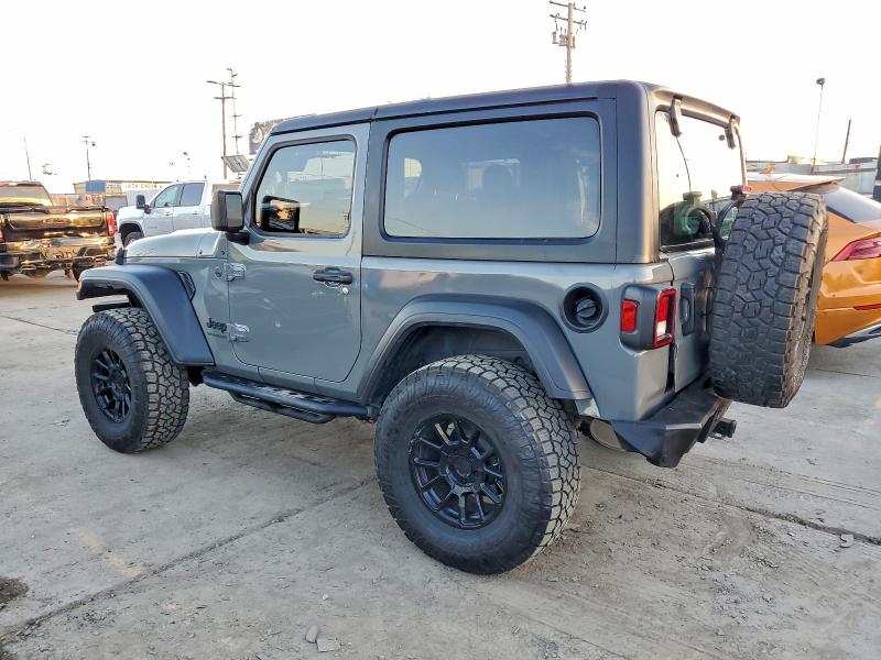Фото 2 - JEEP WRANGLER