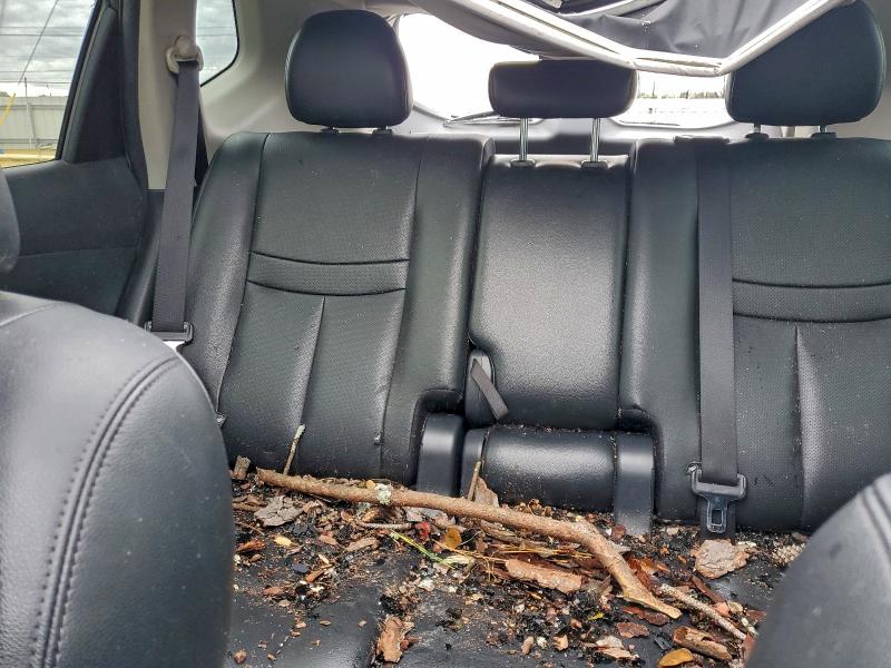 Фото 10 - NISSAN ROGUE