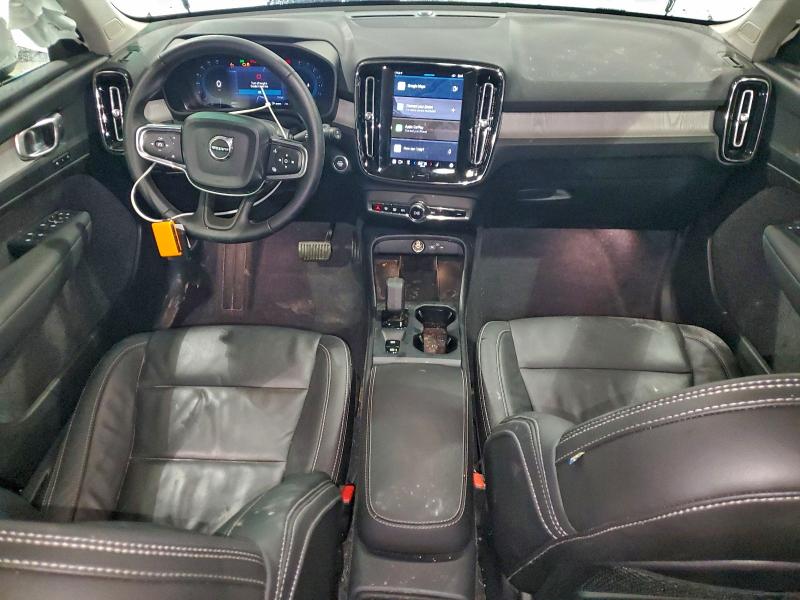 VOLVO XC40 CORE 2025 VIN YV4L12UJ5S2576650