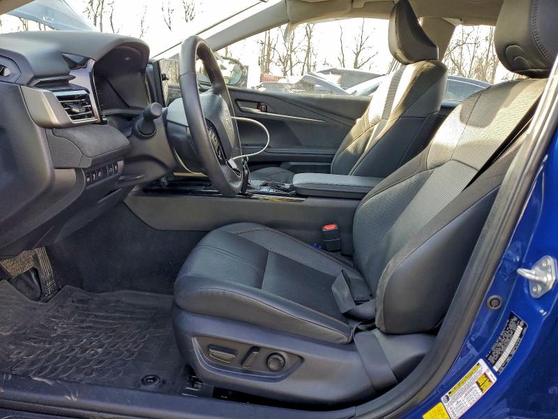 Фото 7 - TOYOTA CAMRY