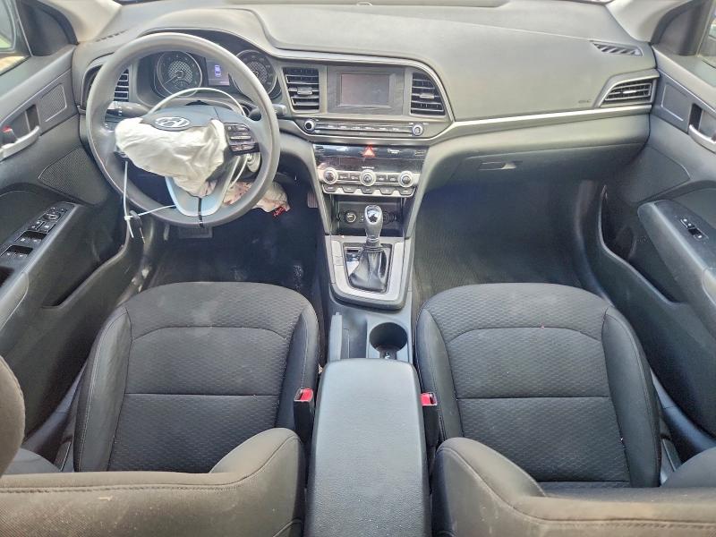 Фото 8 - HYUNDAI ELANTRA