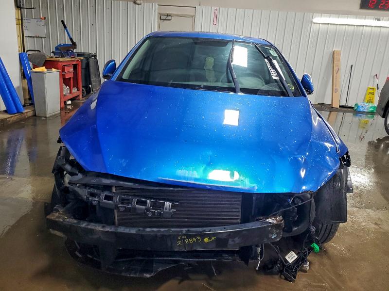 Фото 5 - HYUNDAI ELANTRA