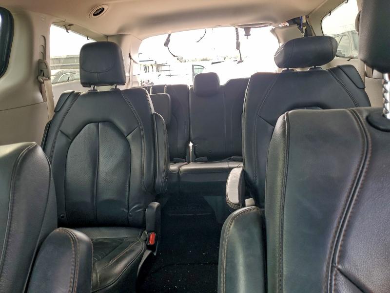 Фото 10 - CHRYSLER PACIFICA